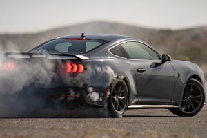 قطع غيار سيارات امريكي